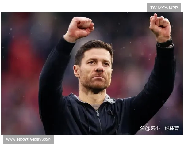 皇马更衣室危机浮现,阿隆索帅位面临挑战。 皇马更衣室危机浮现,阿隆索帅位面临挑战。